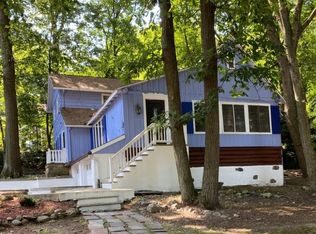 53 Fayson Lakes Rd, Kinnelon, NJ 07405