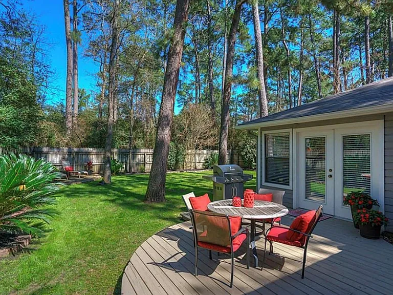 28 Fallenstone Dr — Photo 21