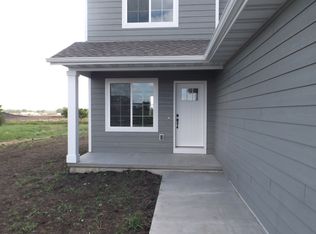 215 Morning Glory Dr, Brookings, SD 57006