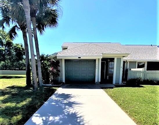 2nd image of 1550 SE Colchester Circle