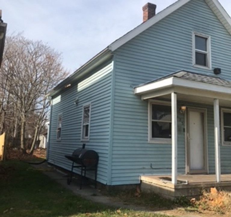 2nd image of 128 Sadie St