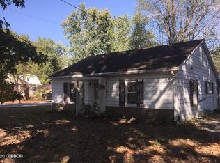 410 N Beaucoup St, Pinckneyville, IL 62274