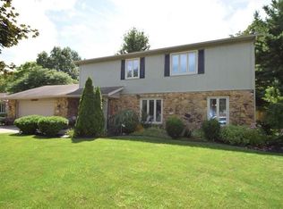 1013 S Buckingham Rd, Yorktown, IN 47396