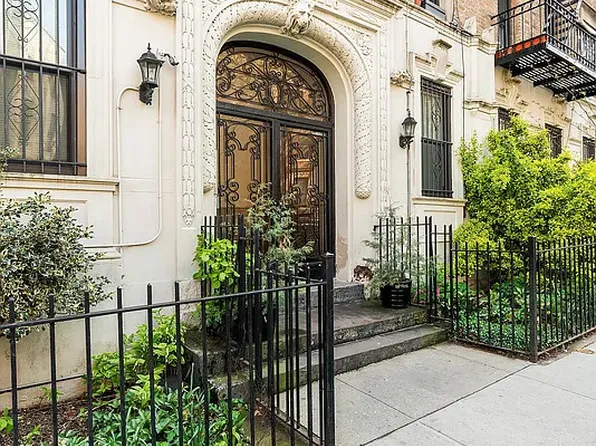 394 Lincoln Place image 7 of 9