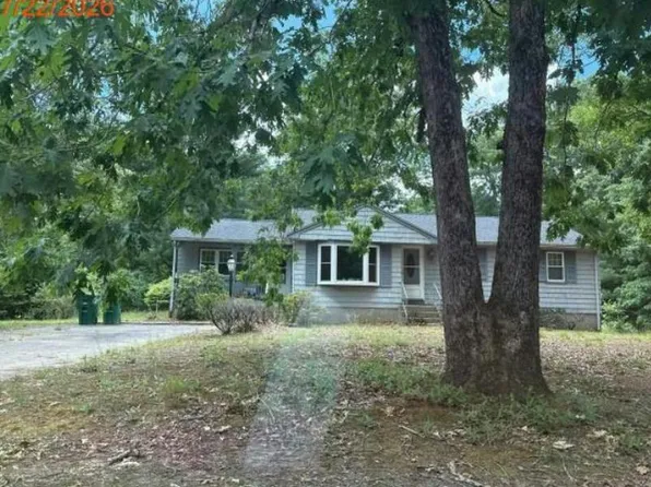 159 Valley St, Pembroke, MA 02359