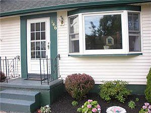 2nd image of 146 Bering Ave
