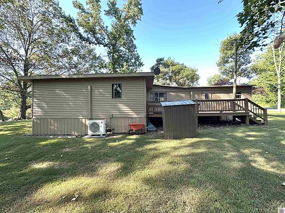 4th image of 18 Shawnee Ct