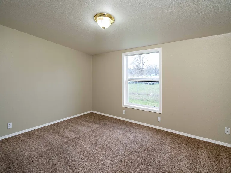24808 NE Dresser Rd — Photo 14
