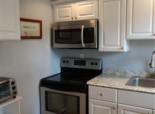 144 E Main St APT 19, Clinton, CT 06413