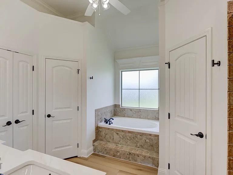 525 Chinquipin Dr — Photo 11