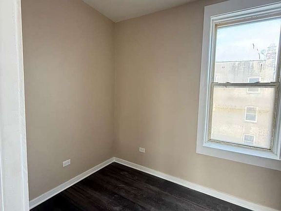 5th image of 1319 S Harding Ave #11473506