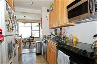 4th image of 2970 N Lake Shore Dr APT 18F