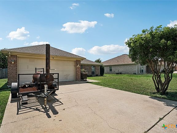 4th image of 4408 Hank Dr