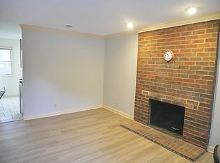 127 Arcadia Ln APT D, Oak Ridge, TN 37830