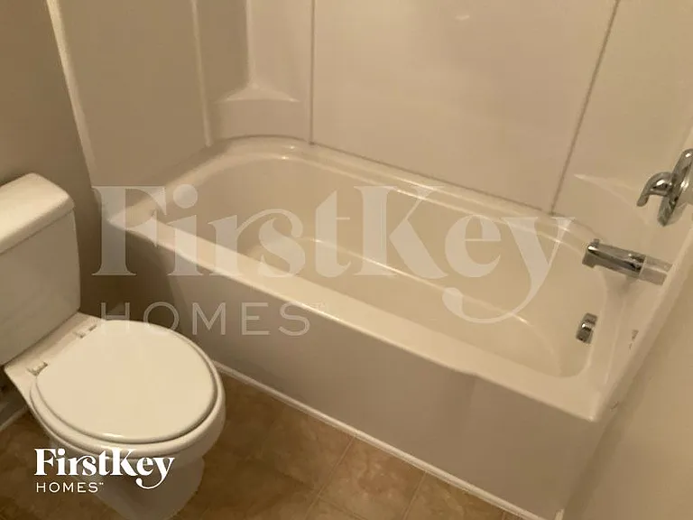 10118 Green Grass Rd — Photo 10