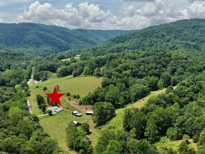 2642 Madams Creek Rd, Hinton, WV, 25951