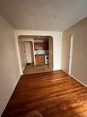 2nd image of 48 Saint Pauls Pl APT 1H
