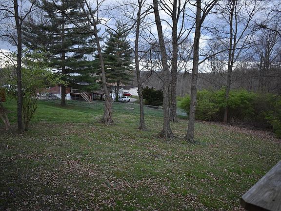 5th image of 107 Woodlawn Ave