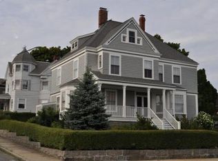 37 Beacon St, Gloucester, MA 01930