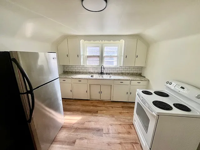 2243 Grand Ave #2 — Photo 2