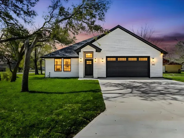 14103 W 3rd St, Santa Fe, TX 77510