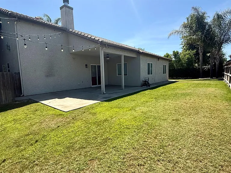 1548 W Hampton Cir — Photo 23