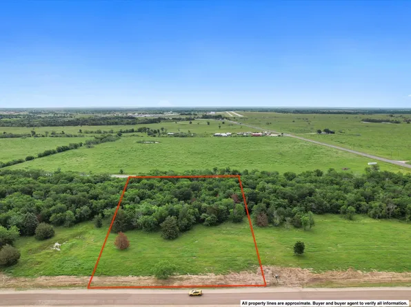 2 Grison Cir, Corsicana, TX 75109