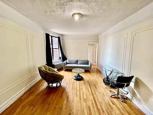 Rented by Realty Nerd | media 12