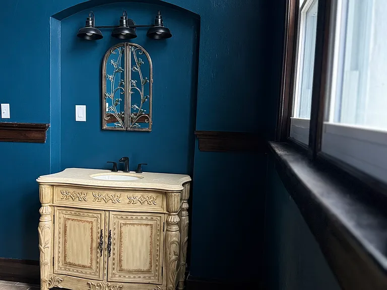 202 W Main St #1 — Photo 9