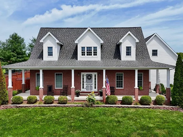 4645 Brookview Dr, Auburn, IL 62615