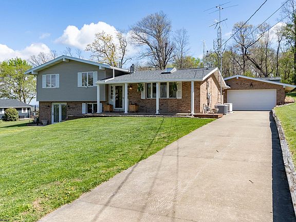 2nd image of 50 Hickory Hills Dr