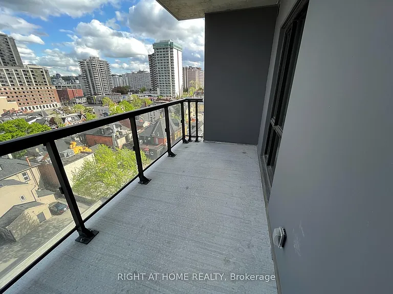 15 Queen St S #1713 — Photo 13
