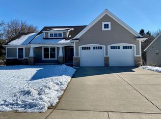 1630 Bristol Ridge Dr NW, Grand Rapids, MI
