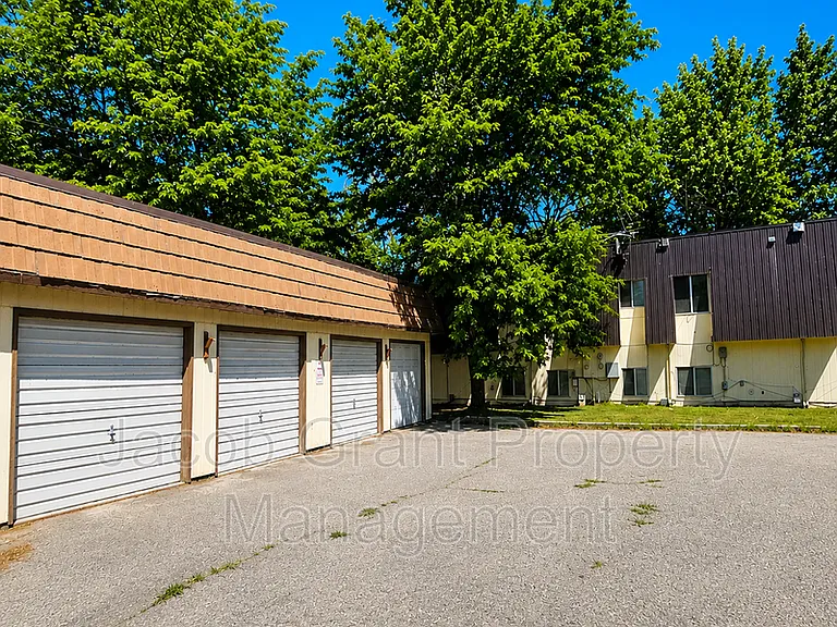796 Whittier St #1 — Photo 9