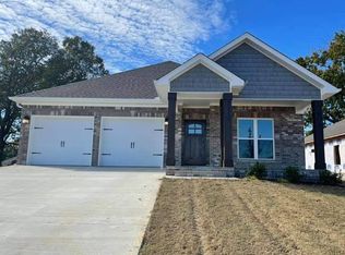 169 Silver Leaf Ln, Florence, AL 35633