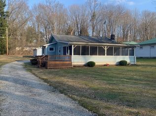 8976 S Lake Rd, Linesville, PA 16424