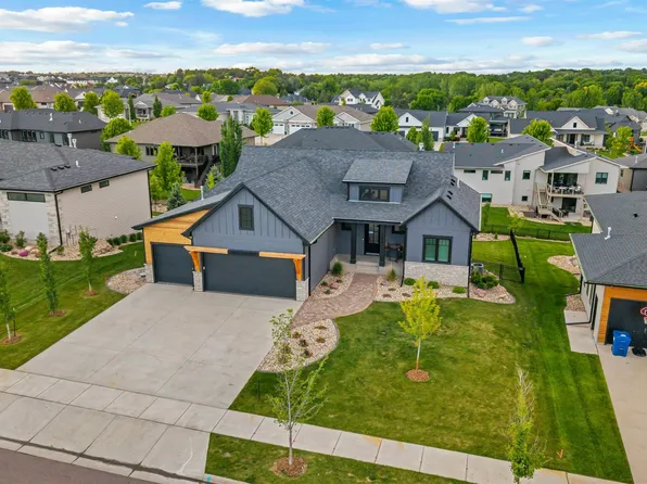 7324 E Twin Pines Ct, Sioux Falls, SD 57110