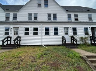 36 Overlook St #36, Whitinsville, MA 01588