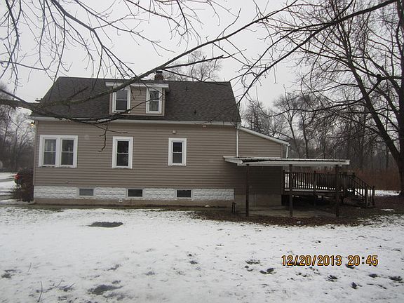 2nd image of 34315 Pinegrove Ave