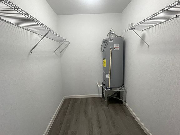5th image of 909 Mulberry St #11