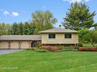7 Lydia Ct, Hawthorn Woods, IL
