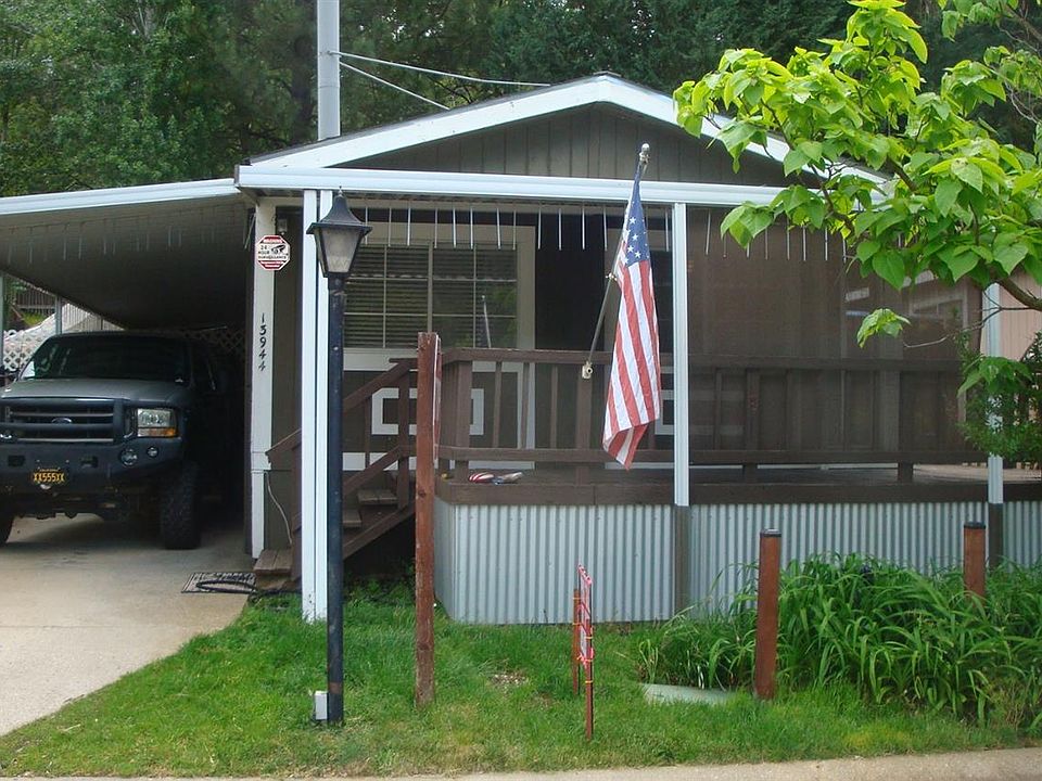 2nd image of 13944 Golden Star Rd