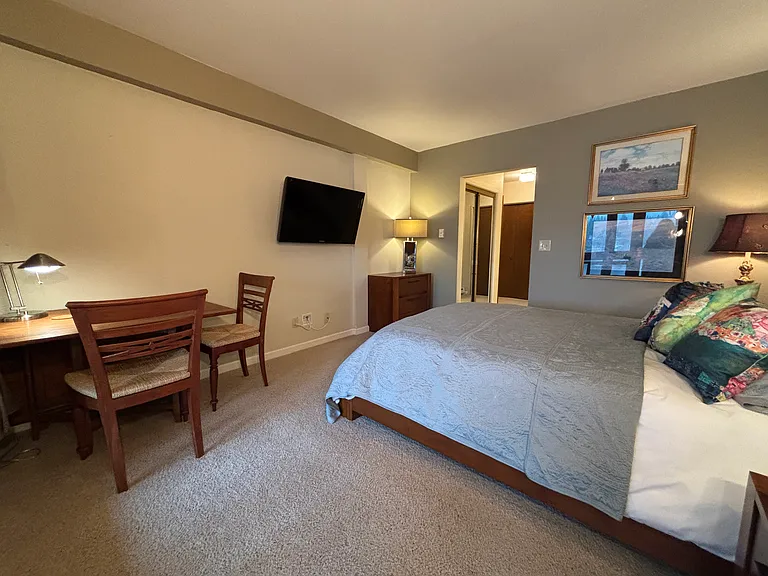 221 N Bay Ln #2 — Photo 23