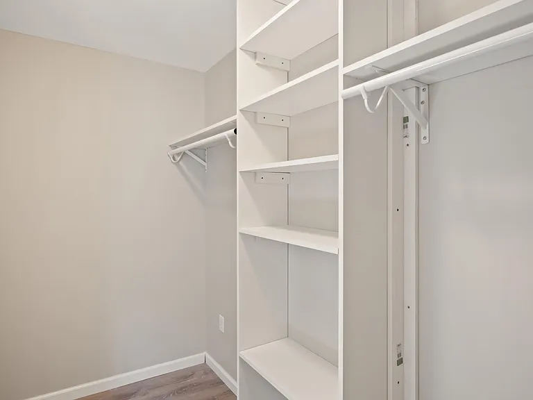 7925 Westland Dr — Photo 13