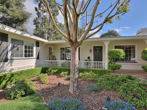 5th image of 1460 Arroyo Seco Dr