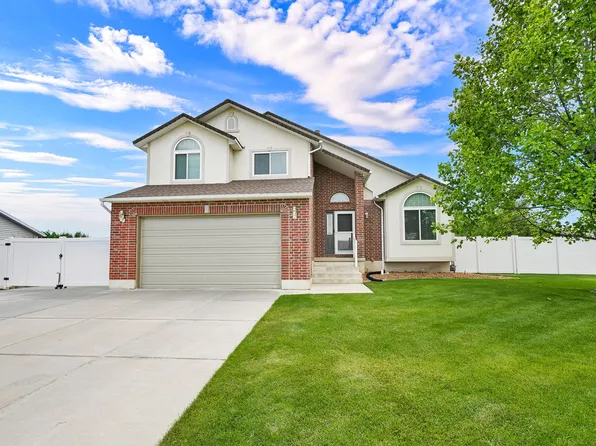 2334 N 2350 W, Clinton, UT 84015