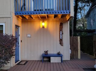 153 Pine St, Atlantic Beach, FL 32233