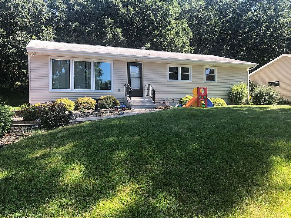 1st image of 667 Sunset Dr