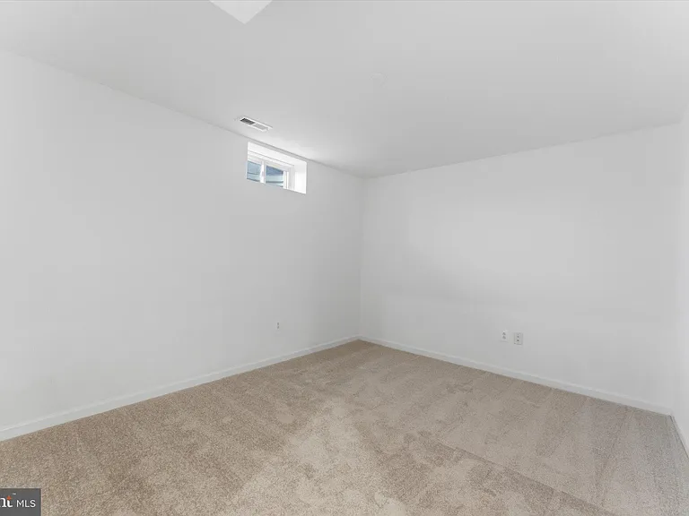 505 Fontana Cir — Photo 28