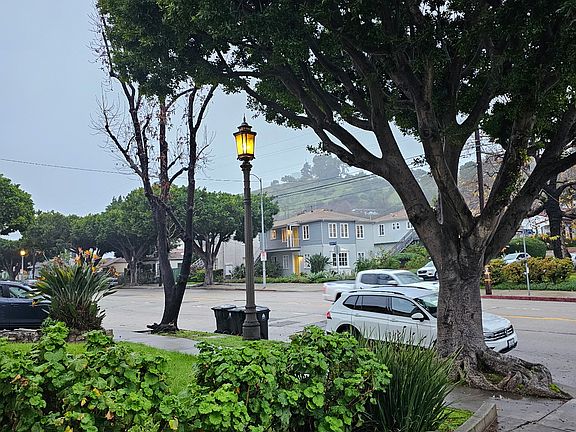 2nd image of 4500 Verdugo Rd #4504